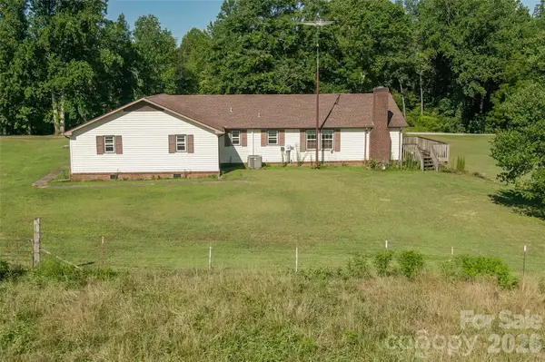 621 Pleasant Grove RD, Rutherfordton, NC 28139