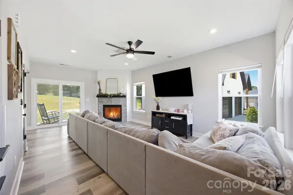 1311 Dockery DR, Shelby, NC 28152
