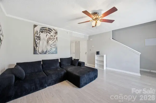 11002 Carmel Crossing RD, Charlotte, NC 28226