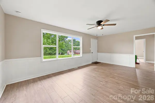 552 Old NC 277 RD, Bessemer City, NC 28016