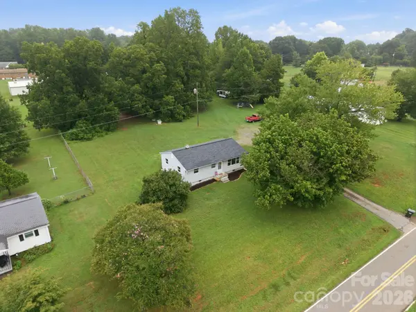 552 Old NC 277 RD, Bessemer City, NC 28016