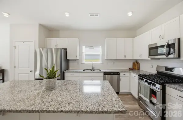 2943 Parkwest DR, Albemarle, NC 28001
