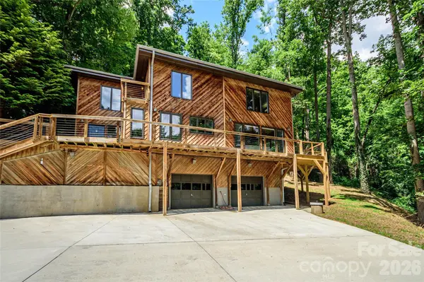 797 Merrills Cove RD, Asheville, NC 28803