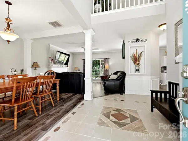 100 Aylesbury LN, Indian Trail, NC 28079