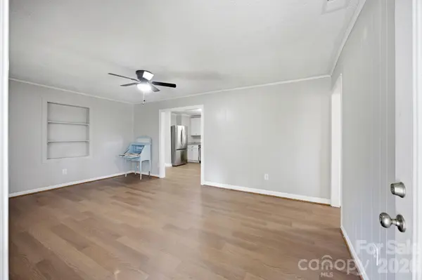 3123 Castle AVE, Hickory, NC 28601