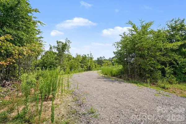 01 Pineville RD, Mocksville, NC 27028