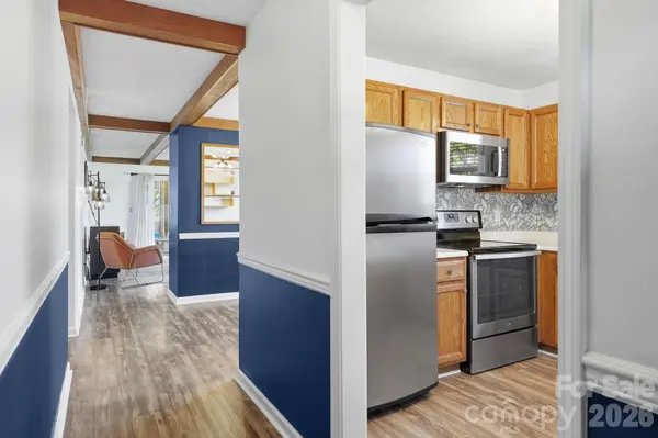2705 Deermouse WAY, Hendersonville, NC 28792