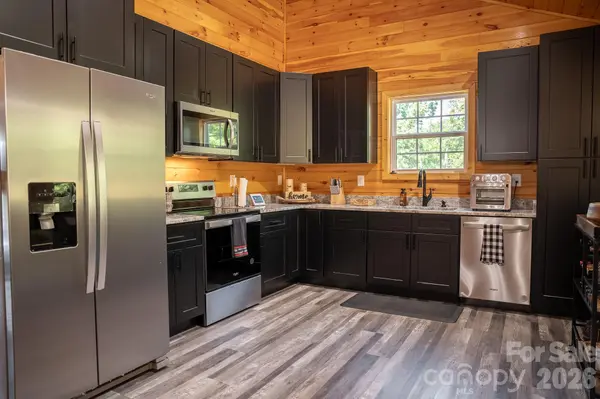 7087 Birch LN, Morganton, NC 28655