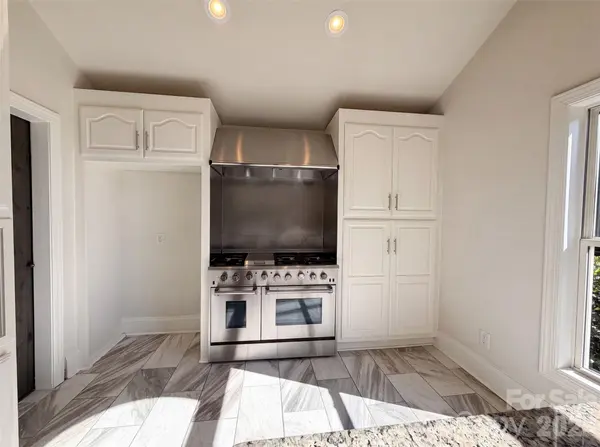 502 Live Oaks CT, Fort Mill, SC 29715