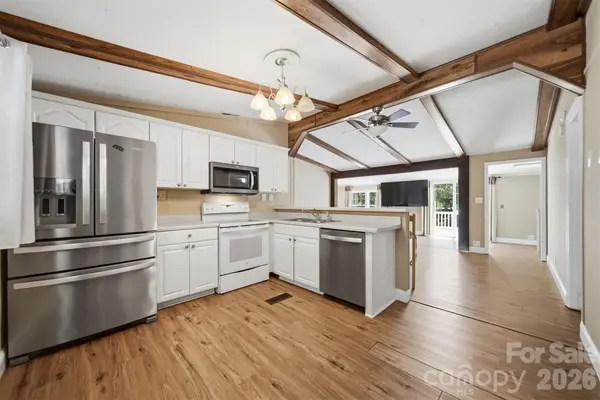 4520 Lake DR, Sherrills Ford, NC 28673