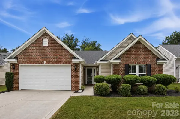 325 Dutchmans Meadow DR, Mount Holly, NC 28120