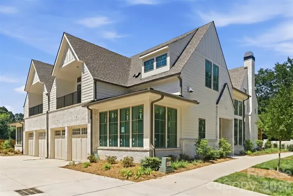 1628 Ferncliff RD, Charlotte, NC 28211