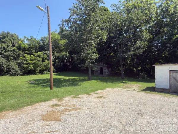 648 Kannapolis Pkwy, Kannapolis, NC 28027