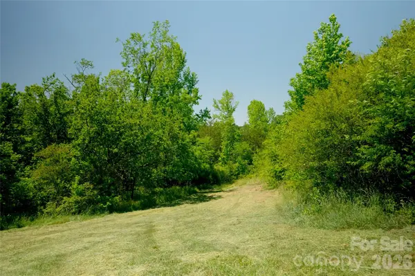 3 Morrison RD #3, Morganton, NC 28655