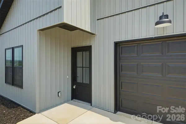 913 Overlook DR SW, Lenoir, NC 28645