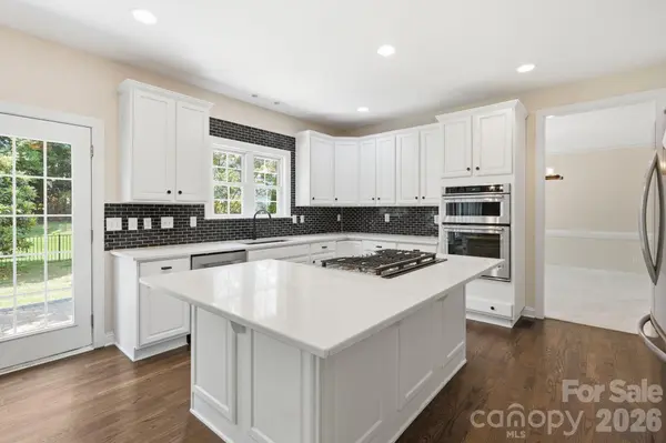 12106 Kane Alexander DR, Huntersville, NC 28078