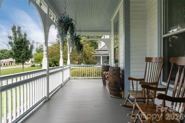 411 W Union ST, Morganton, NC 28655