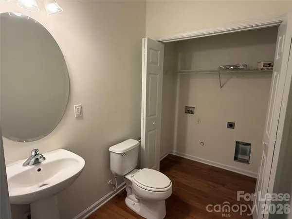 7033 Somerset Springs DR, Charlotte, NC 28262