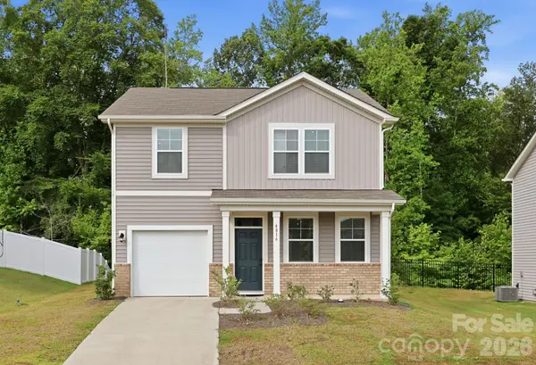 4816 Raspberry Knoll DR, Charlotte, NC 28208