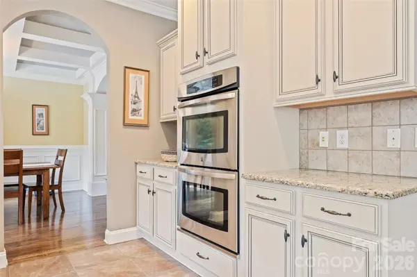 314 Stone Cliff LN, Lake Wylie, SC 29710