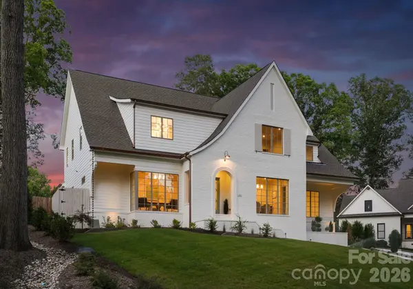 444 Hunter LN, Charlotte, NC 28211