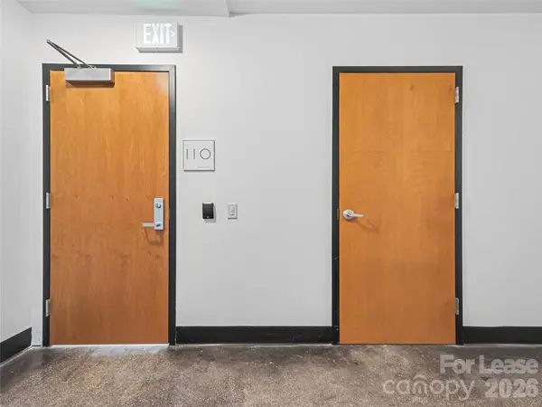 14 Ohenry AVE #110A, Asheville, NC 28801