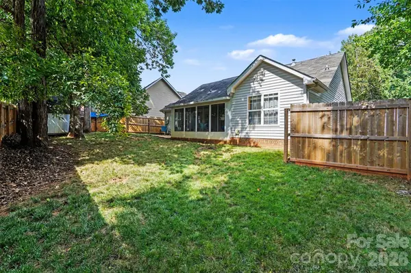5906 Meadow Hill DR, Charlotte, NC 28212