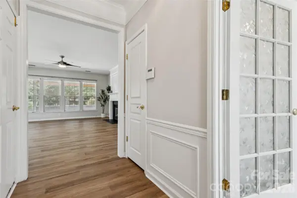 8426 Heron Glen DR, Charlotte, NC 28269
