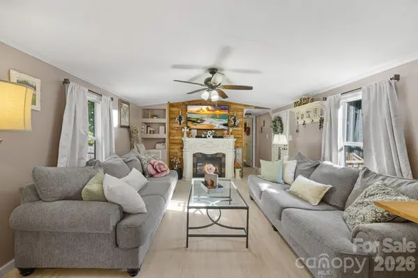 125 Ice Hollow RD, Zirconia, NC 28790