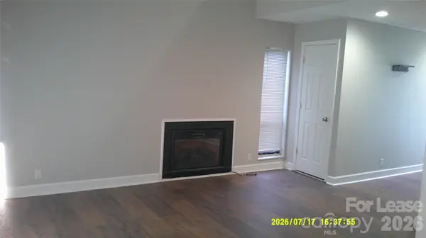 1050 21st AVE NW #70, Hickory, NC 28601