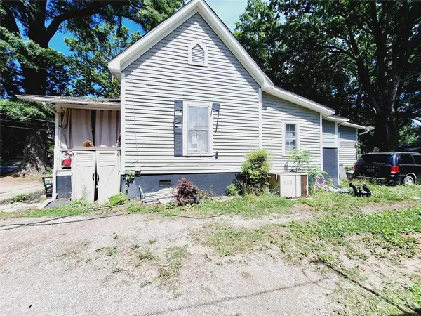 632 Wood ST, Statesville, NC 28677