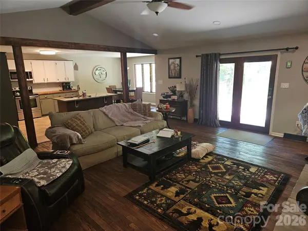 216 Brentwood CIR, Newton, NC 28658