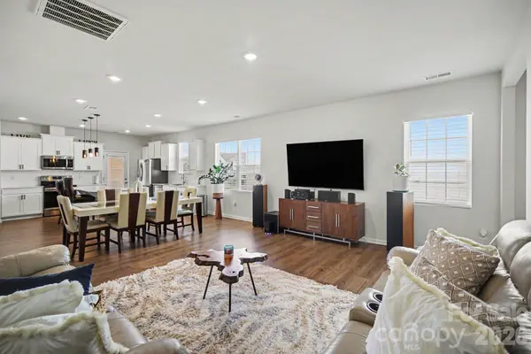 2760 Legacy Ridge LN, Catawba, NC 28609