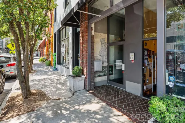 57 Broadway ST #A & 101, Asheville, NC 28801