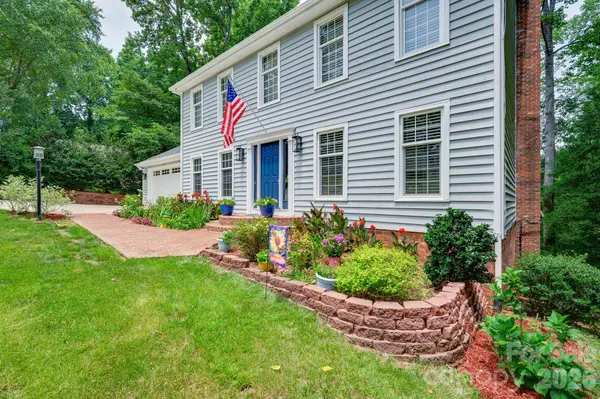 200 35th AVE NW, Hickory, NC 28601