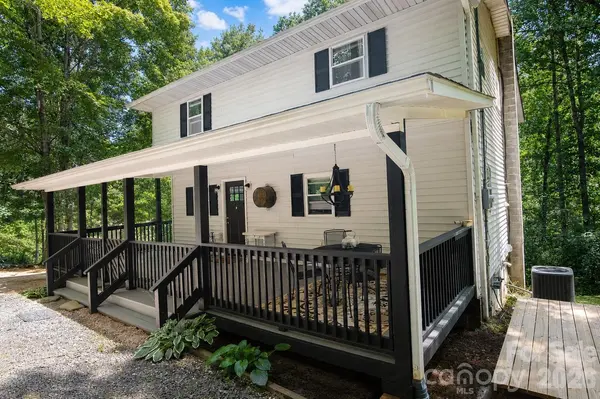 47 Caribou LN, Burnsville, NC 28714