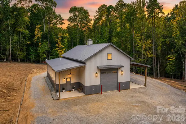 1150 Whispering Winds DR, Catawba, NC 28609