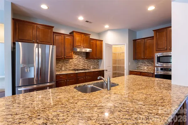 404 E Waterlynn RD, Mooresville, NC 28115