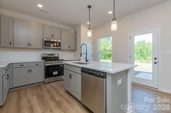 637 Cooley DR, Salisbury, NC 28147