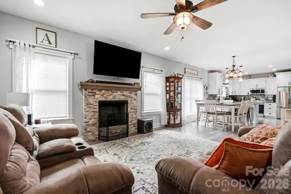 304 E Florida AVE, Bessemer City, NC 28016