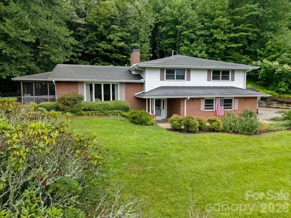 337 Delphia DR, Brevard, NC 28712