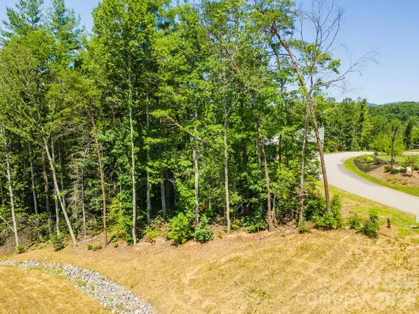 149 Riverbend Forest DR #6, Asheville, NC 28805