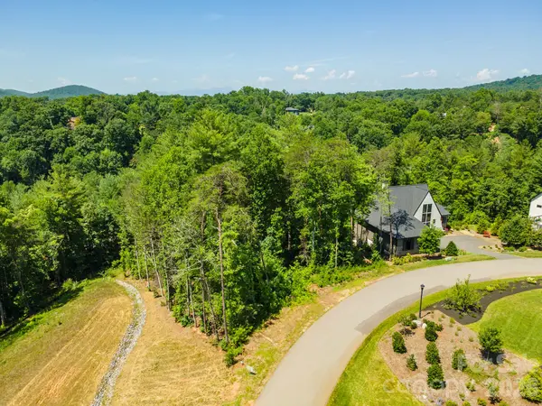 149 Riverbend Forest DR #6, Asheville, NC 28805
