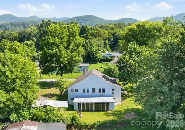 114 Old State Ten RD, Black Mountain, NC 28711