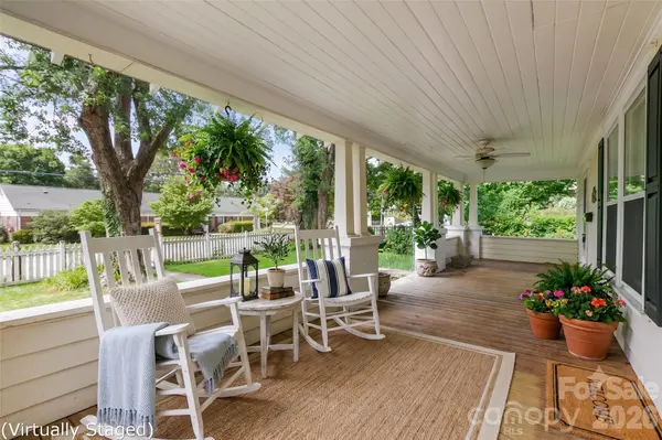 729 5th AVE W, Hendersonville, NC 28739