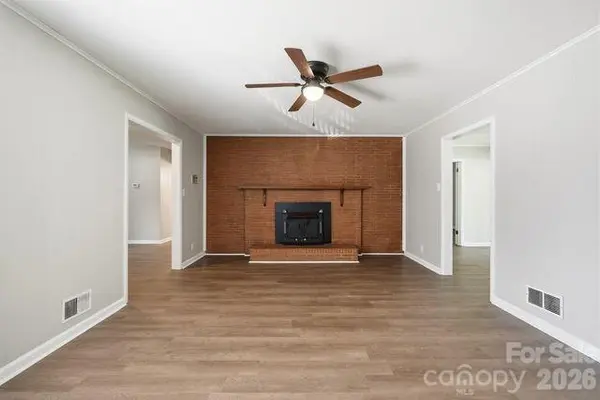 100 Piedmont DR, Kannapolis, NC 28081