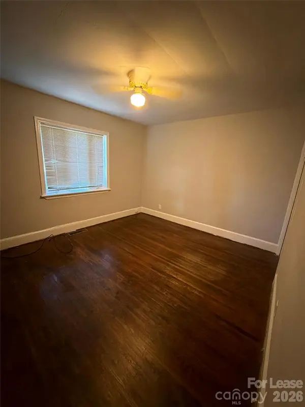 3526 Eastway DR, Charlotte, NC 28205