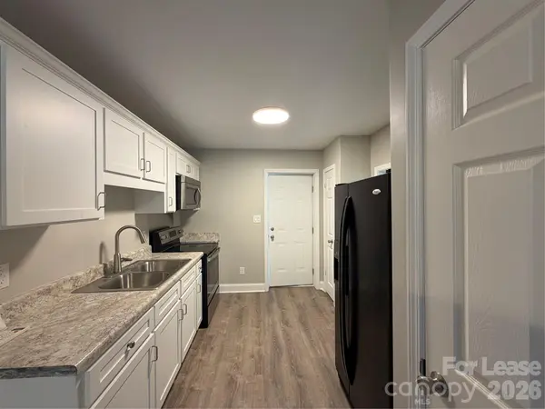 2621 E Greenbriar RD, Statesville, NC 28625