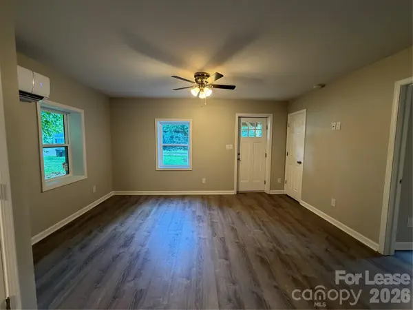 2621 E Greenbriar RD, Statesville, NC 28625