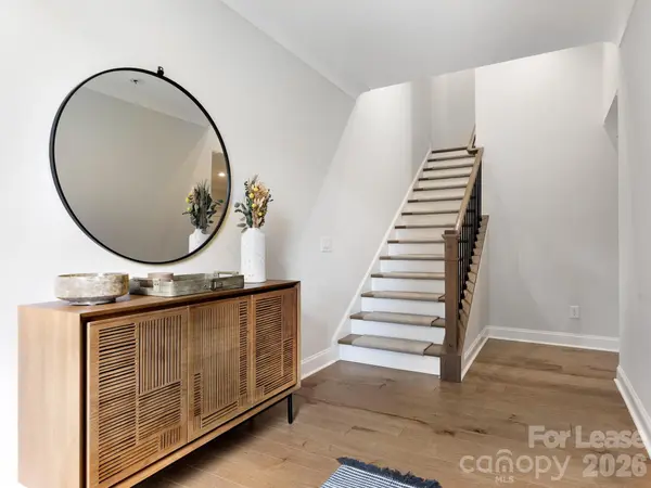 2555 Deacon AVE, Charlotte, NC 28204